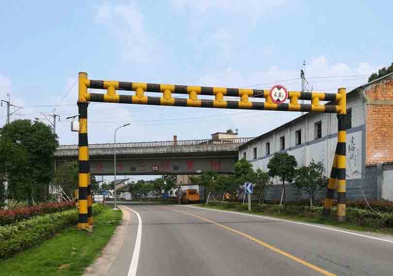 菏泽铁路限高架